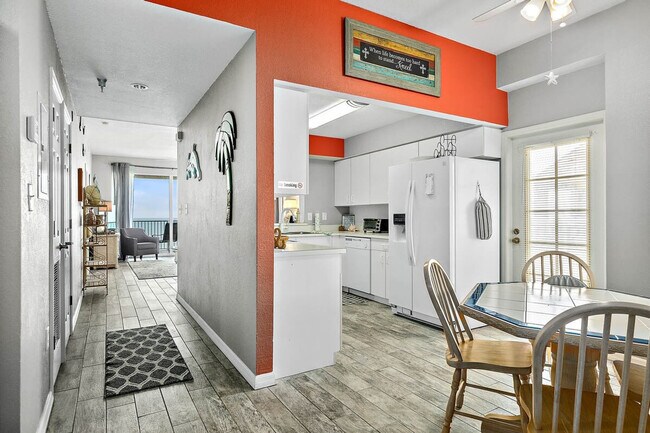 Building Photo - 110 Surfview Dr