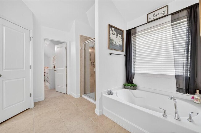 Building Photo - 4471 Redan Ct