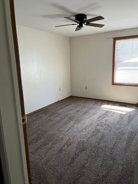 Building Photo - 1583 Highland Park Drive