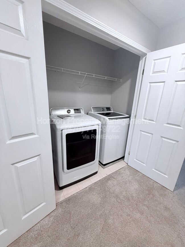 Building Photo - 6474 Portside Way