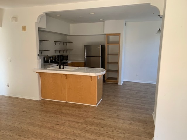 Building Photo - 310 Eas - 1Unit 8-