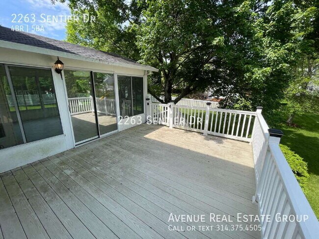 Building Photo - 2263 Sentier Dr