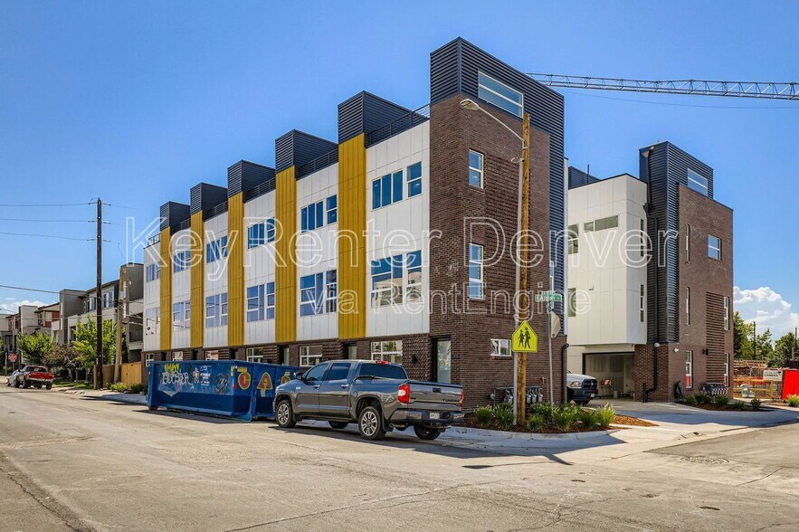 Building Photo - 4100 E Warren Ave