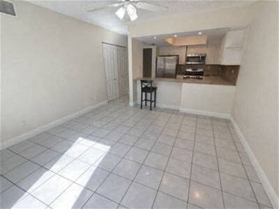 Building Photo - Beautifully maintained 2-bedroom, 2-bathroom