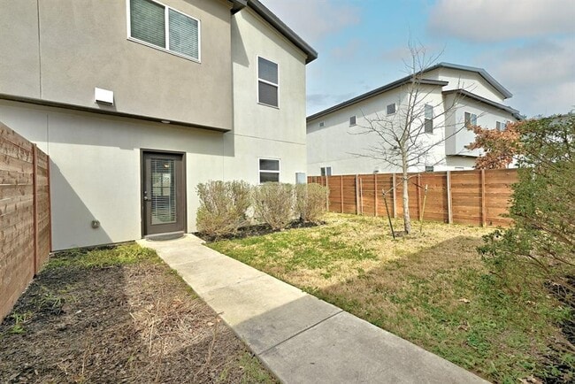 Building Photo - 5513 Charles Merle Dr.