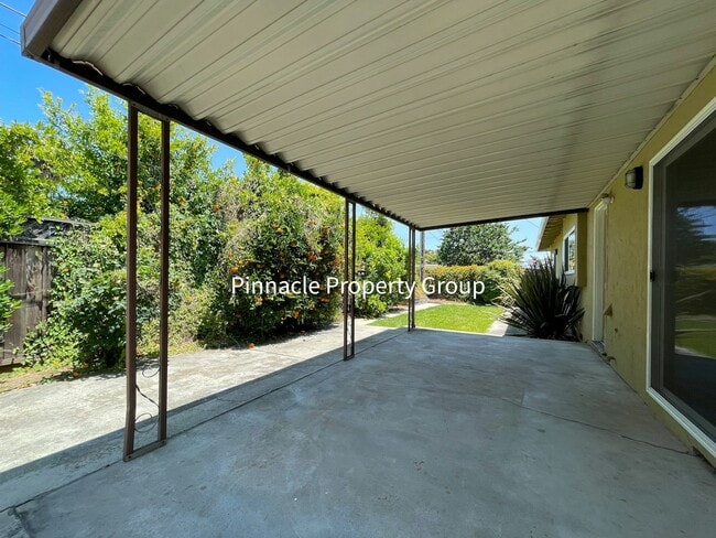Building Photo - 1651 Matson Dr