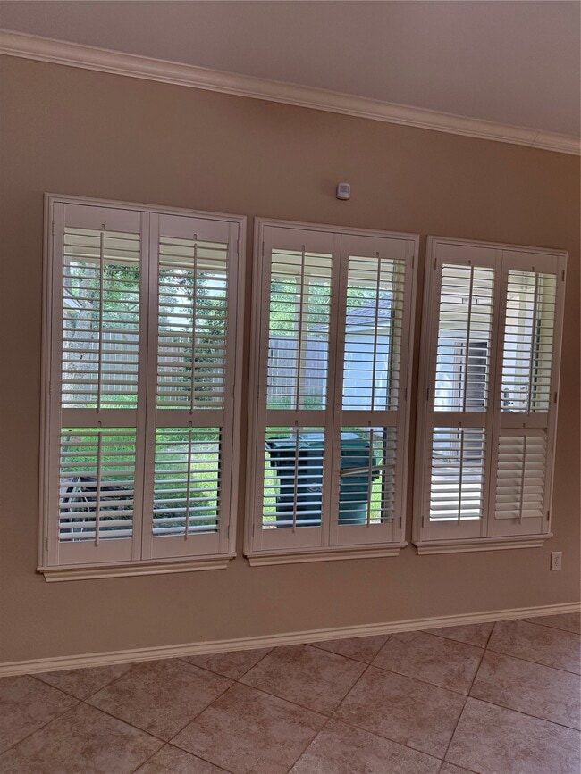 Building Photo - 6914 Sunflower Grove Dr