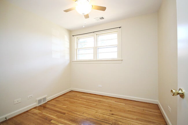 Building Photo - Walk or Bike to UVA Medical Center