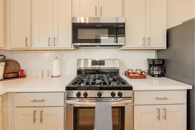 Building Photo - 2234 Rocoso Trl
