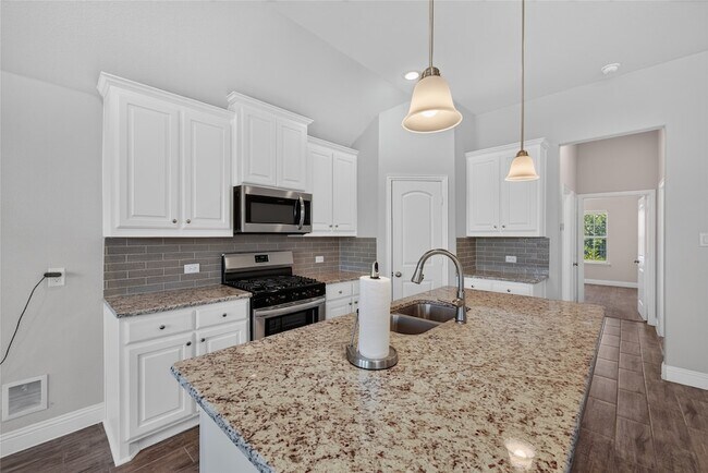 Building Photo - 2819 Diamondback Dr