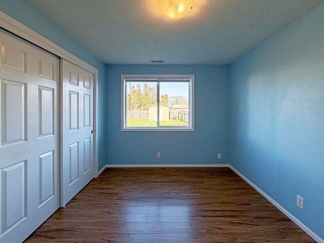 Building Photo - 1378 T St