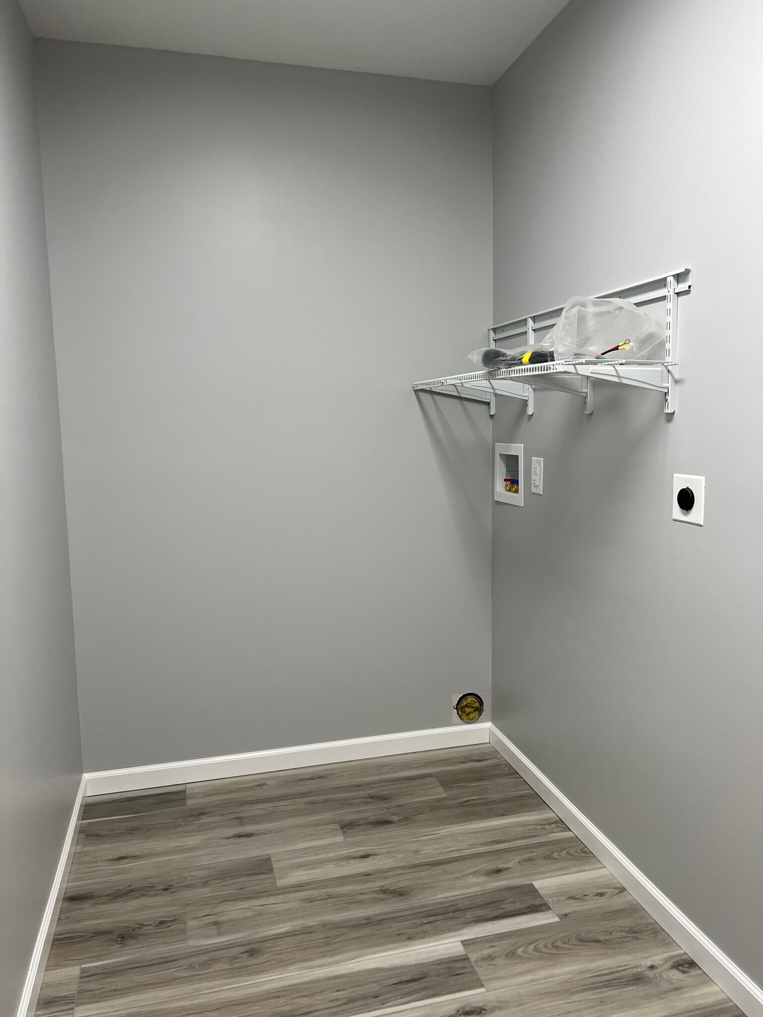 Building Photo - 324 Front St