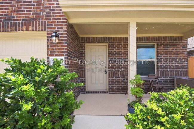 Building Photo - 27147 Breakaway Ln