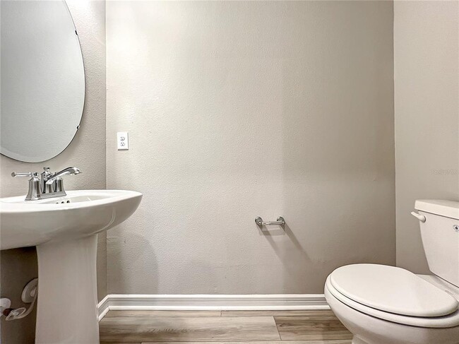 Building Photo - 1957 Canny Cv