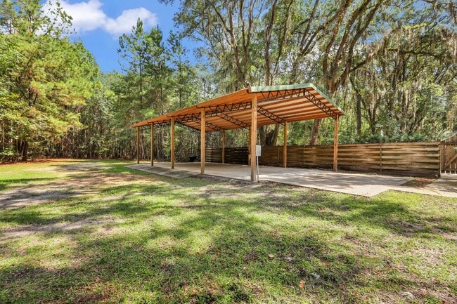 Building Photo - 298 Little Oak Rd