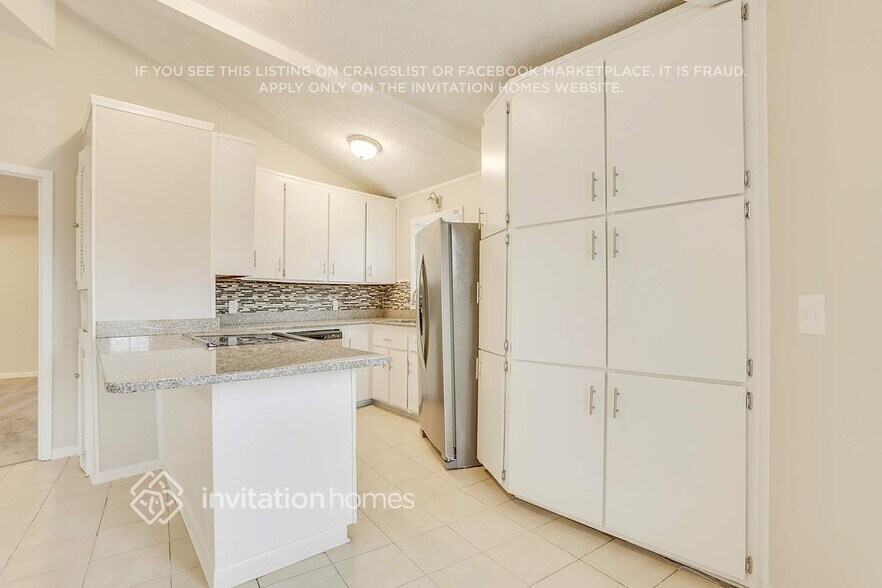 Building Photo - 194 Eagle Ct