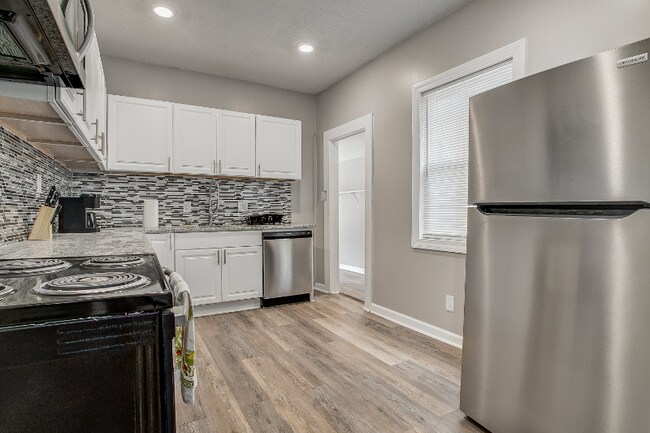 Building Photo - 2734 Brooklyn Ave