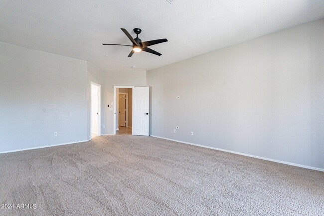 Building Photo - 1245 E San Carlos Way