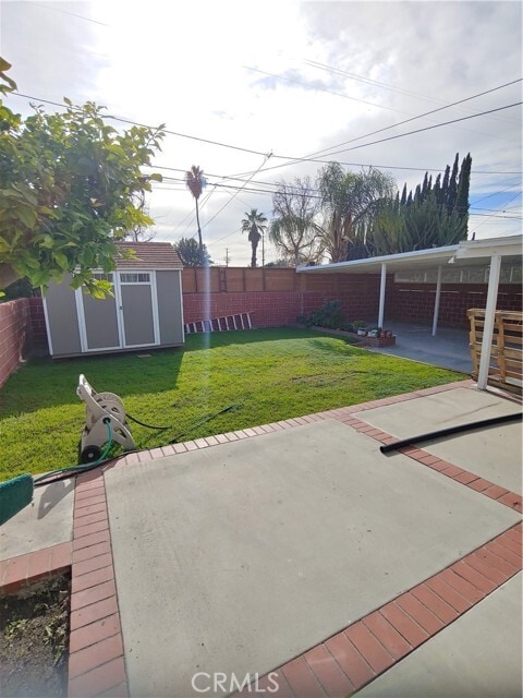 Building Photo - 712 E Yale St