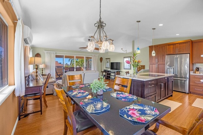 Building Photo - Single-family home with upstairs & downstairs rentals