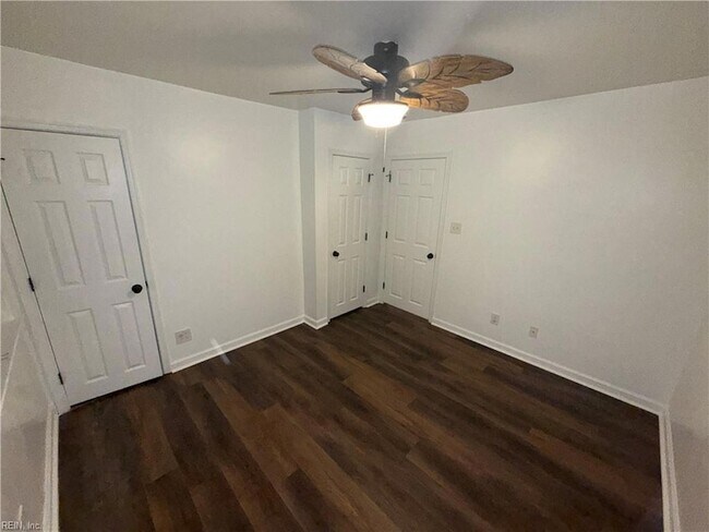 Building Photo - 3420 Scott St