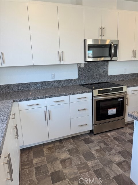 Building Photo - 333 Sunny Oak Ln