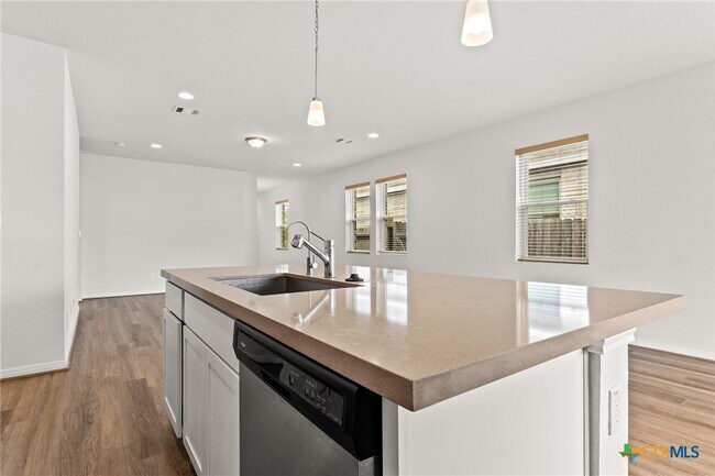 Building Photo - 448 Chaste Tree Dr