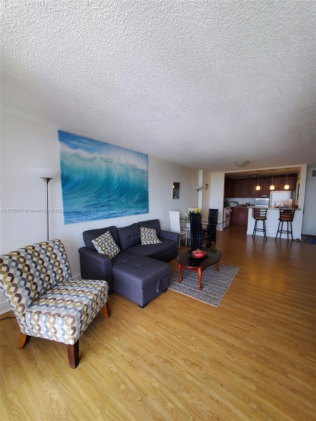 Building Photo - 2101 S Ocean Dr
