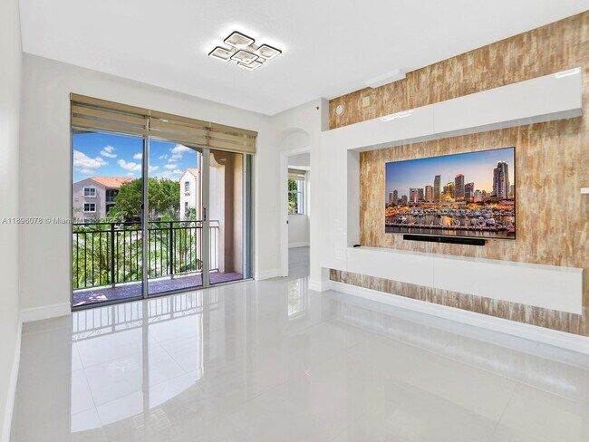 Primary Photo - 6420 NW 114th Ave