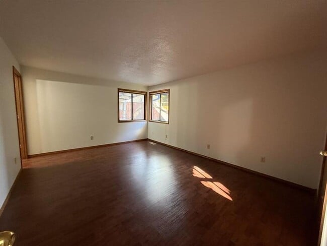 Building Photo - 1943 SE 73rd Ave