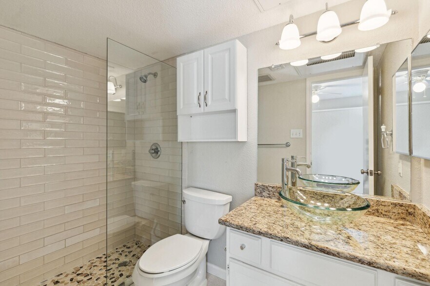 Building Photo - 5616 Preston Oaks Rd