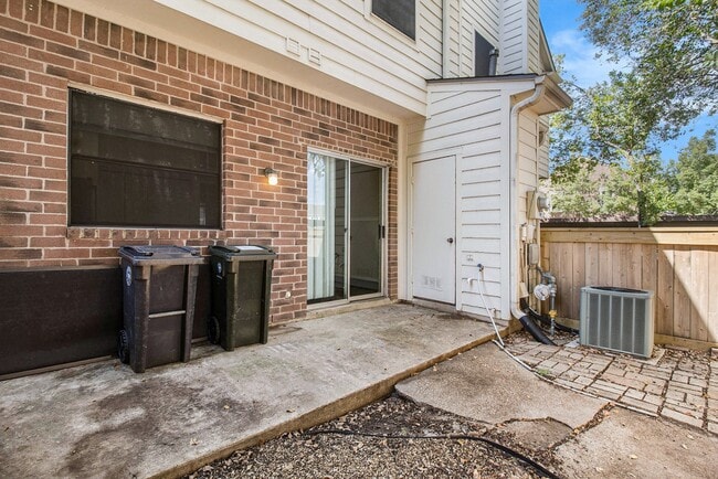 Building Photo - 2930 Williams Grant