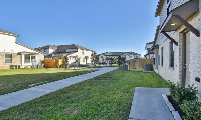 Building Photo - 7124 Elgin St