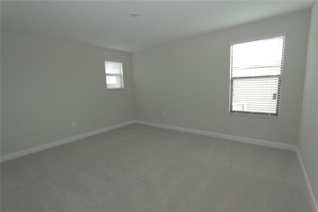 Building Photo - 10002 Victory Gallop Loop