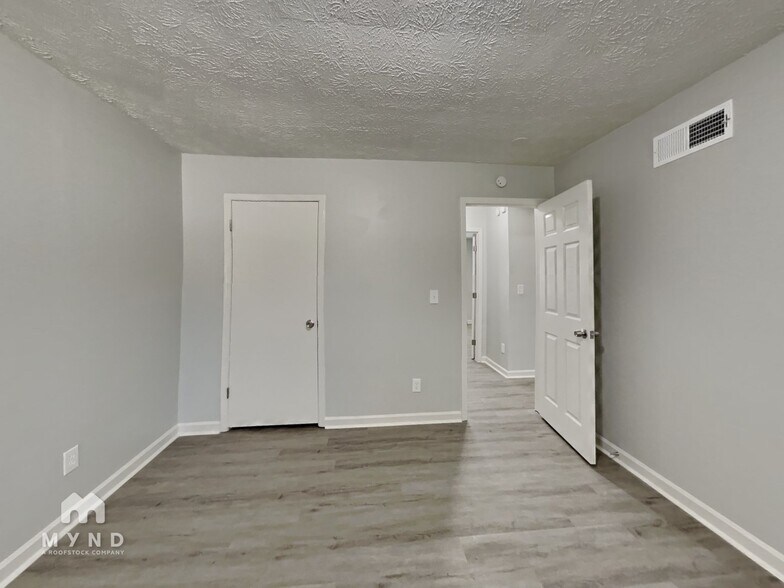 Building Photo - 7313 Penland Dr