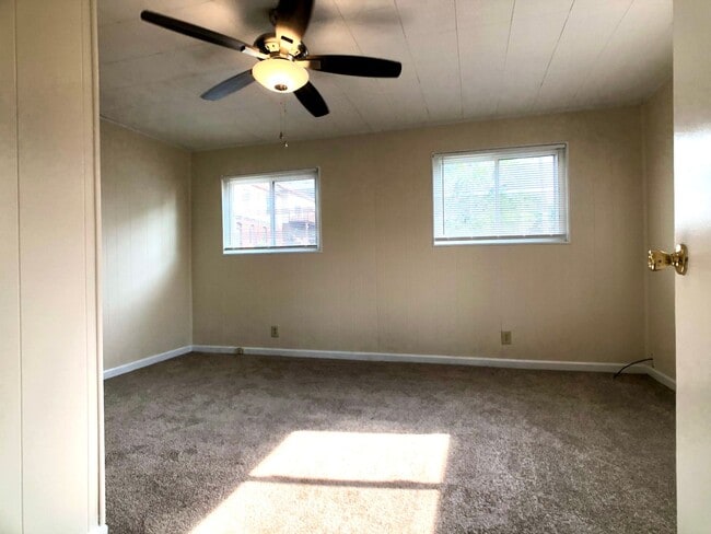 Building Photo - Mt Washington, 2 Bed 1.5 Bath House with Parking, A/C, Patio and More!