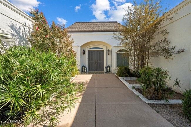 Building Photo - 6533 E Maverick Rd