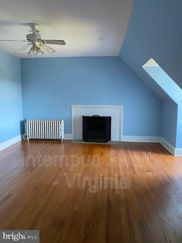 Building Photo - 7296 Fenton Farm Ln
