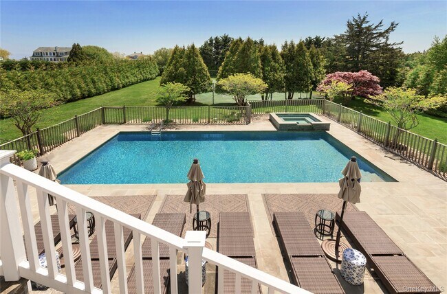 Building Photo - 7 Stillwaters Ln