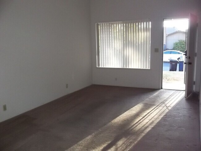 Building Photo - CA721-Liebenberg, Jeromee