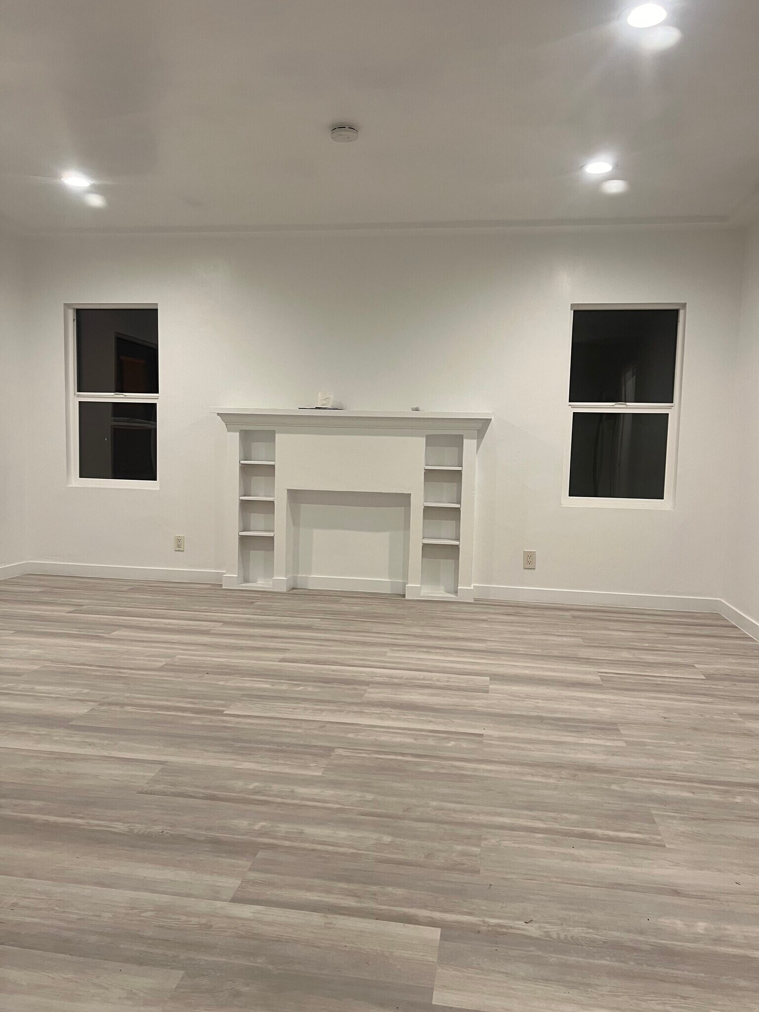 Building Photo - 9642 Bryson Ave