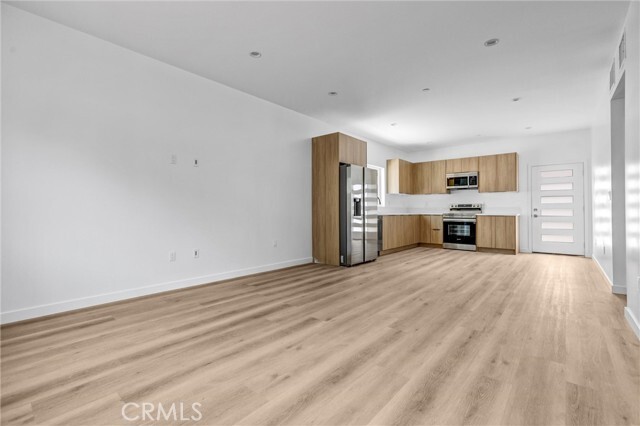 Building Photo - 18152 Sunburst St
