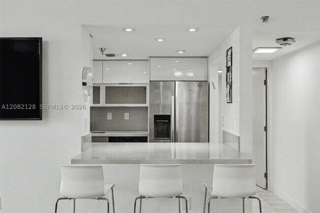 Building Photo - 210 174th St