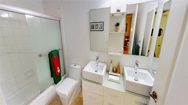 Building Photo - 10730 NW 66th St