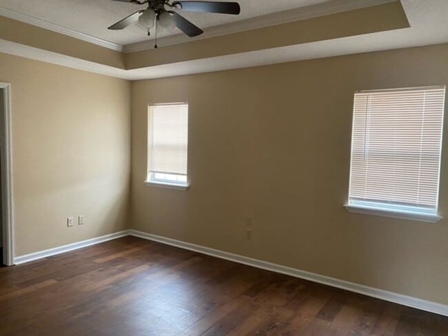 Building Photo - 3/2 HOME NEAR FREEDOM PARK.