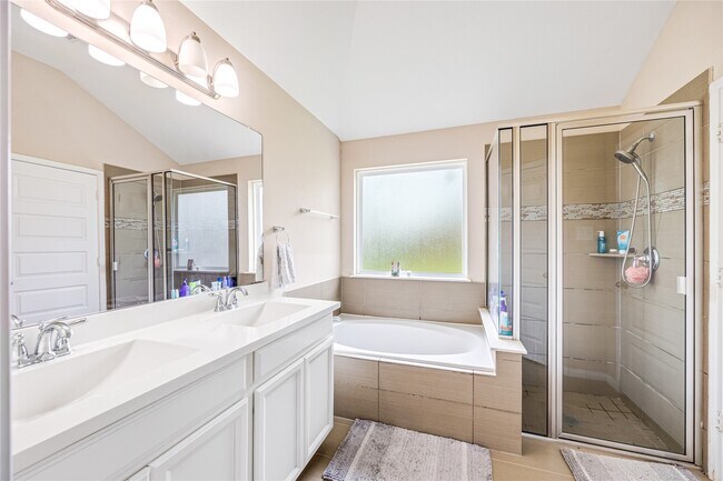 Building Photo - 7030 Villa Mountain Ln