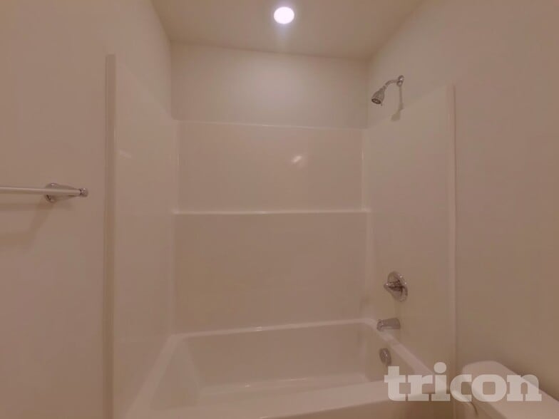 Building Photo - 177 Braxton Dr