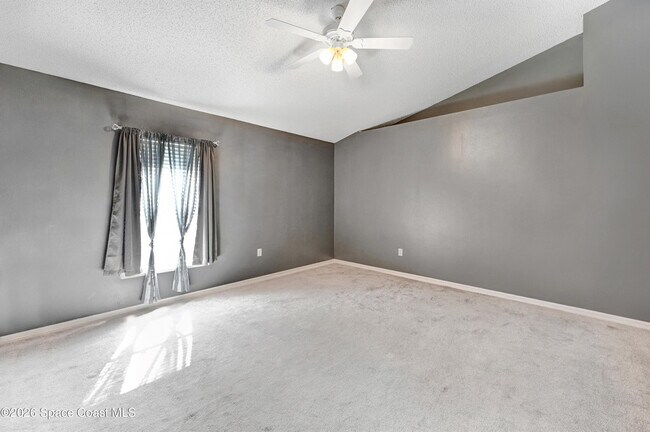 Building Photo - 1652 La Maderia Dr