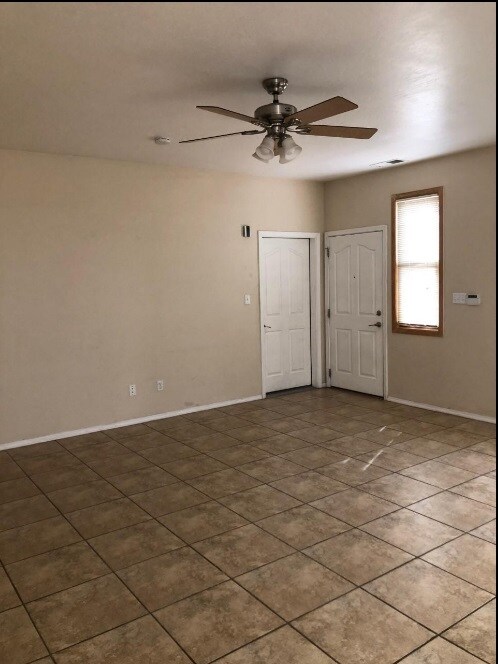 Building Photo - 215 Vassar Dr SE