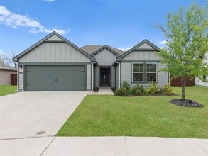 Building Photo - 11120 E Chase Ln